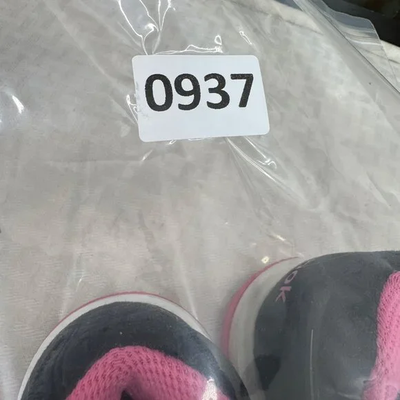 Reebok Womens Size 9/40 Black & Pink Mesh Running Shoes Lightweight - Picture 8 of 8